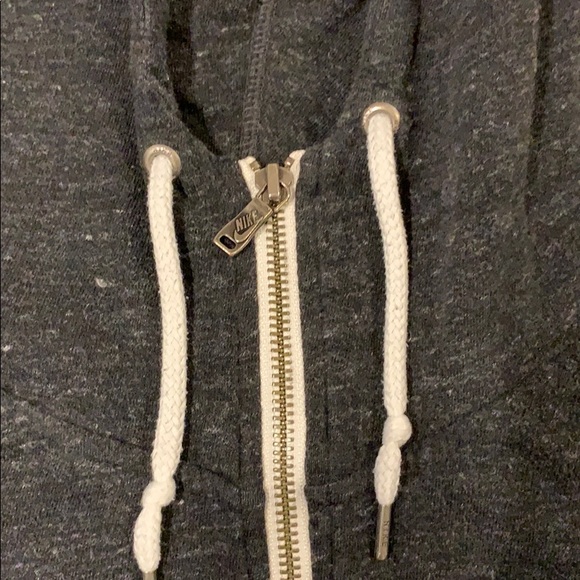 Nike Zip Up Jacket - Picture 3 of 8